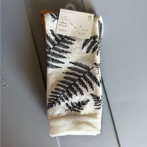 A New Day Monochrome Fern Pattern Crew Socks